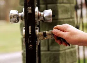 Golden Locksmith Services Crosby, TX 281-720-7504 - 13-Re-Key-Locks